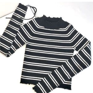 KENDALL & KYLIE Black and White Striped Long Sleeve baby tee mock turtleneck